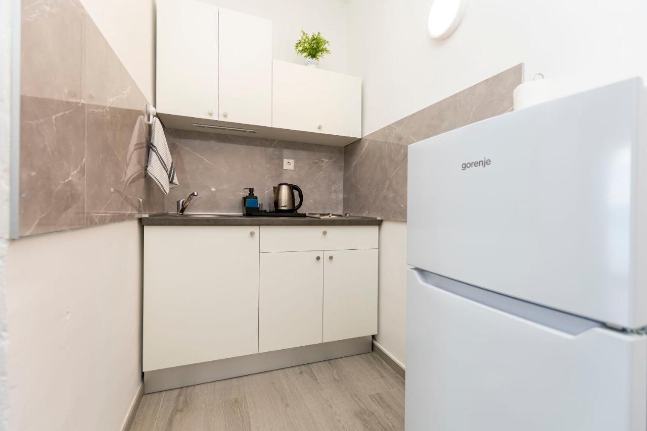 Apartments Stipe Lokva Rogoznica Ngoại thất bức ảnh