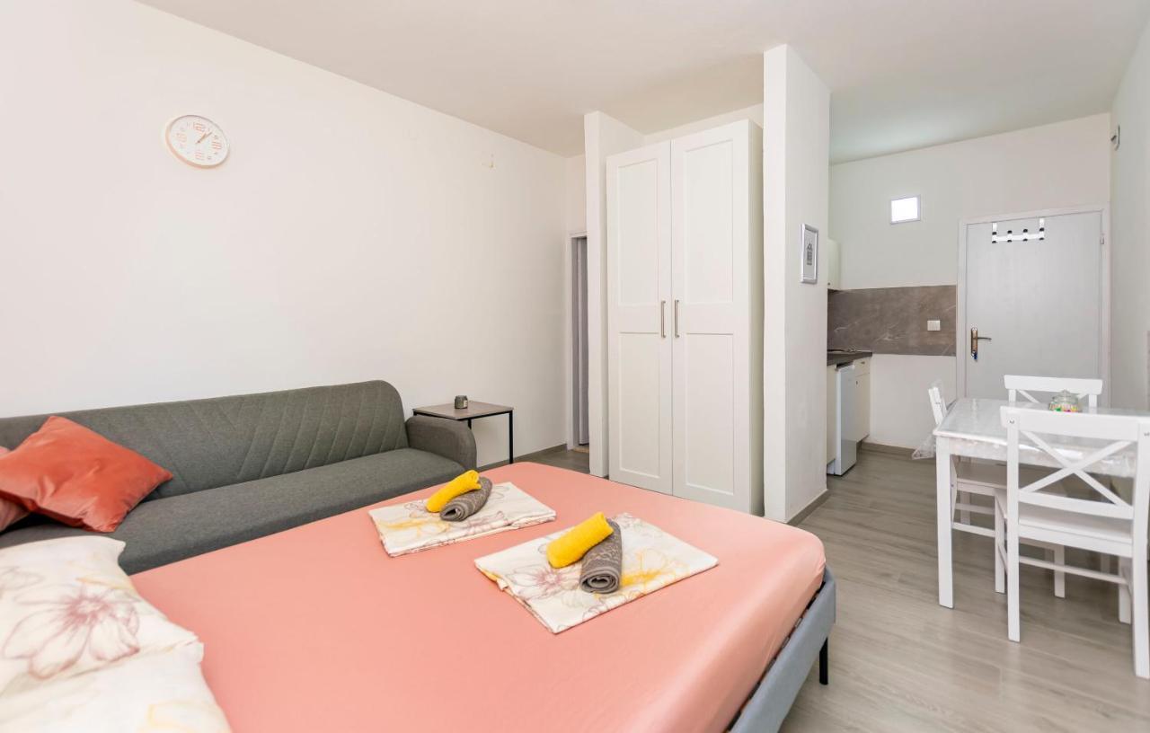 Apartments Stipe Lokva Rogoznica Ngoại thất bức ảnh